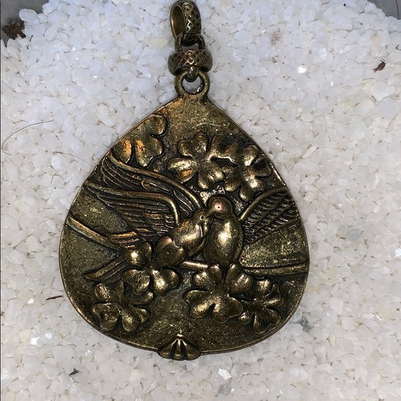 Reversible pendant. - Picture 2 of 3